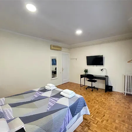 Bed & Breakfast Villaroel *