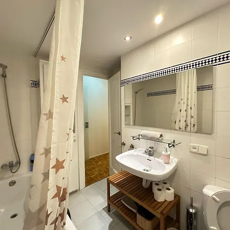 Bed & Breakfast Villaroel *